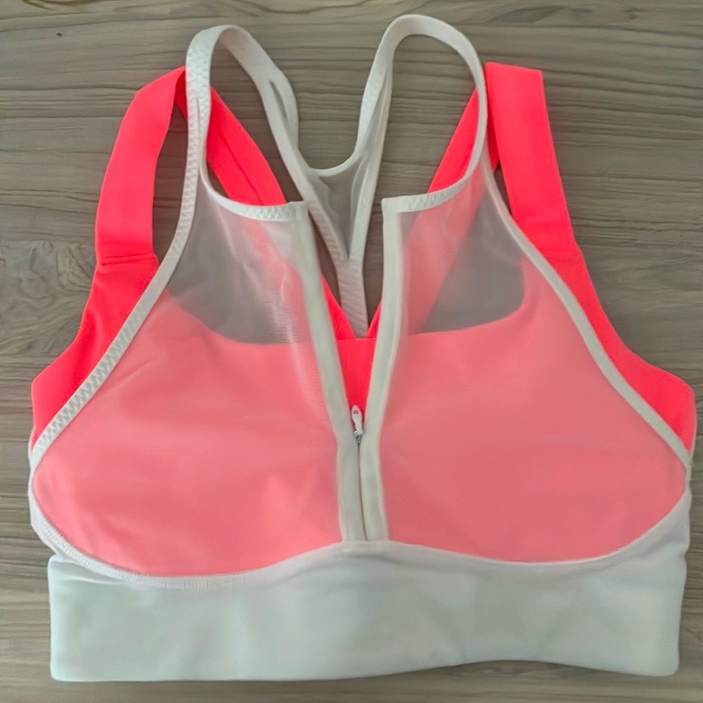 New Lululemon Zipper Mesh Layered Sports Bra